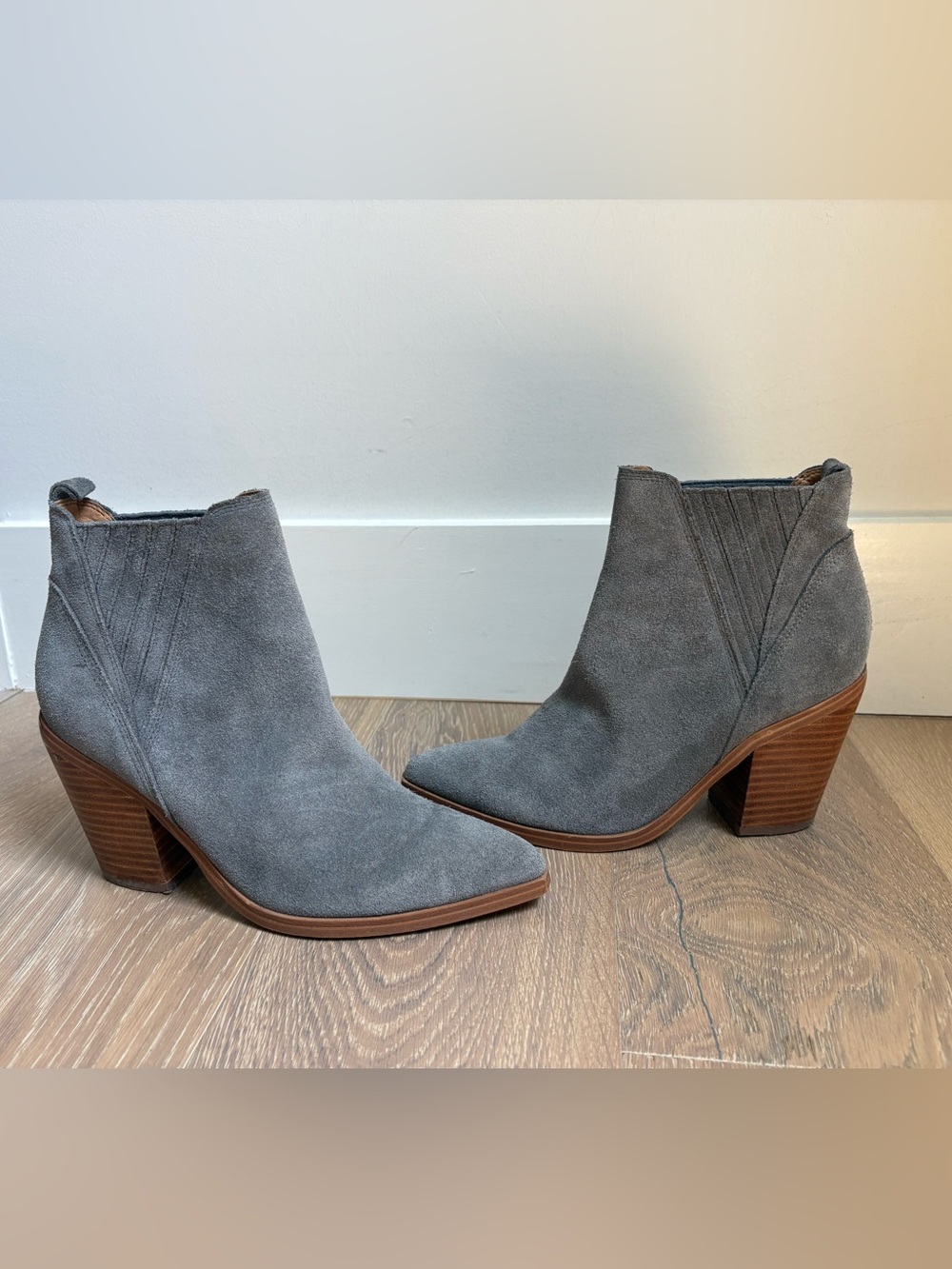Marc Fisher Women's Gray Suede Ankle Boots with Block Heel Size 8